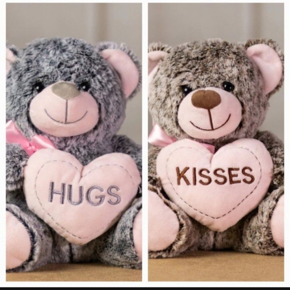 HUGS & KISSES BEAR SET PLUSH - Picture 1 of 1